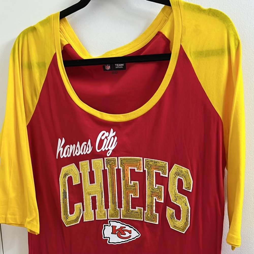 Women's Chiefs sequin baseball shirt